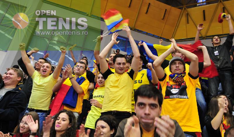 Oamenii care fac meciul din tribune